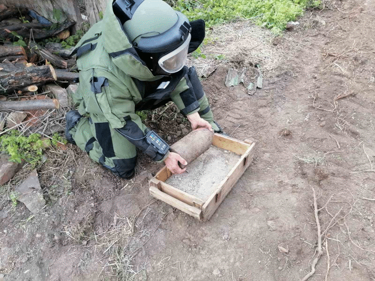 Военнослужещи от Сухопътните войски унищожиха невзривен боеприпас, открит в Плевенско