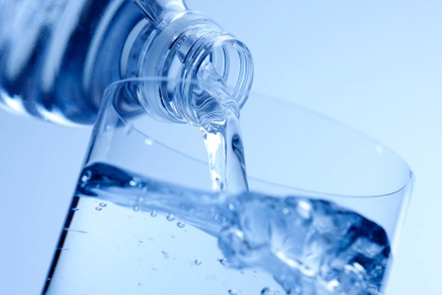 МЗХ дарява минерална вода на засегнатите от наводнението в Добричко