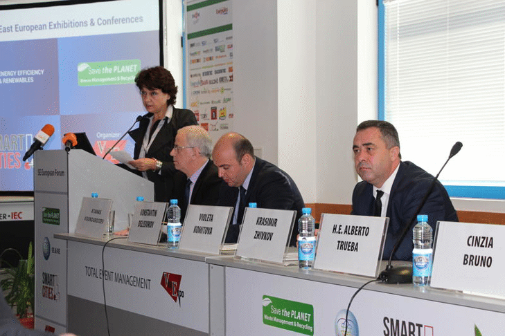 Зам.-министър Виолета Комитова: Енергийната ефективност и интелигентите градове са приоритети за МРРБ, като мерки за екологичното състояние на планетата