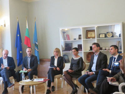 Йорданка Фандъкова: "Подкрепяме инвеститори, които имат отношение към околната среда, чистота на въздуха и новите технологии"