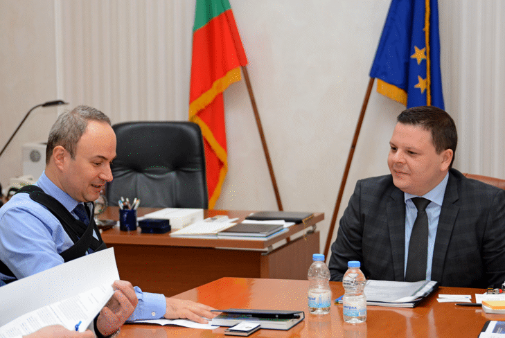 Инициативите по време на българското председателство на ЕС, бяха тема на срещата на министър Христо Алексиев и посланика на Румъния Йон Гъля