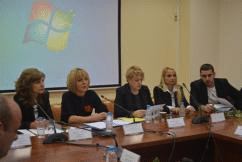 Омбудсманът предлага спешни мерки в защита на децата с един родител