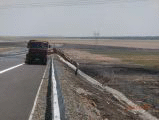 Временно движението при км 332 по АМ „Тракия“ в посока София се осъществява в аварийната лента поради изтегляне на аварирал тежкотоварен автомобил