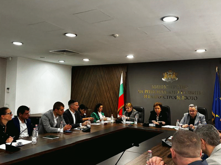 Заместник-министър Дора Янкова обсъди с кметовете от области София, Софийска и Перник напредъка на проектите за саниране на жилищни сгради