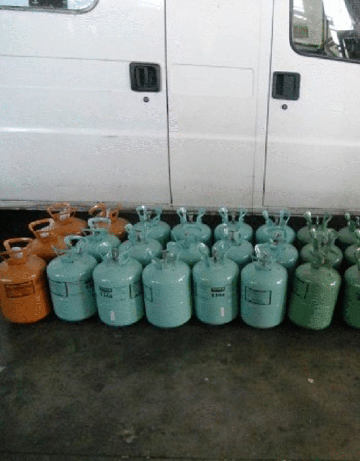 40 бутилки с вреден фреон, укрит в камион, откриха митническите служители на МП Капитан Андреево