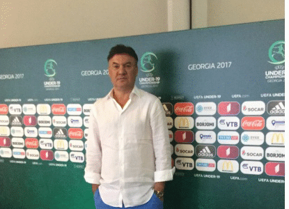 Президентът Михайлов наблюдава на живо България U19 - Англия U19