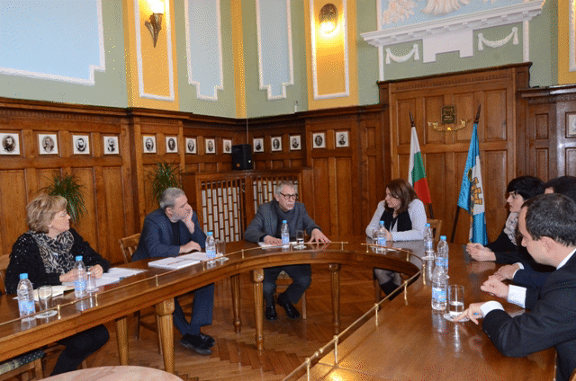 Министърът На Културата Рашко Младенов Обеща, Че Ще Търси Възможности Да Се Помогне На Град Пловдив При Подготовката Му За Европейска Столица На Културата - 2019