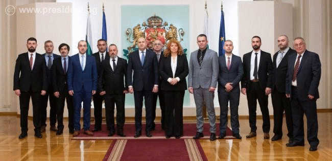 Президентът: България очаква македонските българи да получат конституционни гаранции за спазването на правата им преди началото на преговорите на РСМ за членство в ЕС