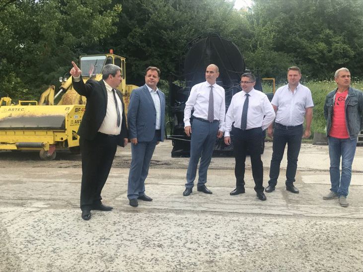 Министър Нанков инспектира ремонта на пътя Велико Търново – Арбанаси -  Горна Оряховица