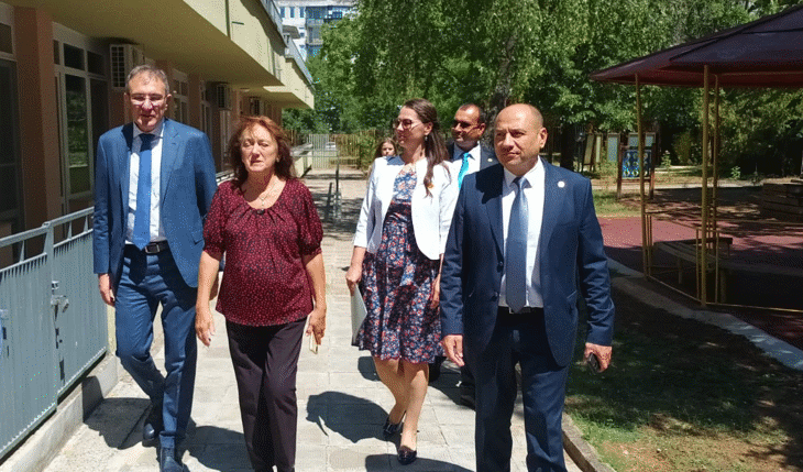 Министър Гуцанов: Осигуряване На Качествена Подкрепа За Децата Е Приоритет За Мтсп Наравно С Грижата За Възрастните