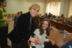 Заместник-омбудсманът Диана Ковачева закичи с мартенички холандски студенти