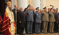МО