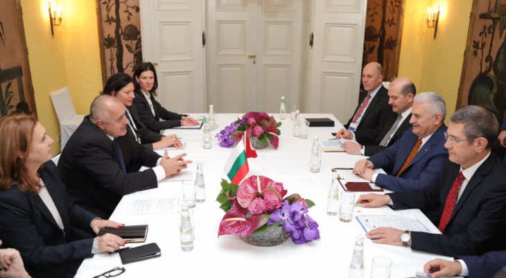 Борисов след среща с Йълдъръм: Да инвестираме в инфраструктура и образование, а не в нови огради