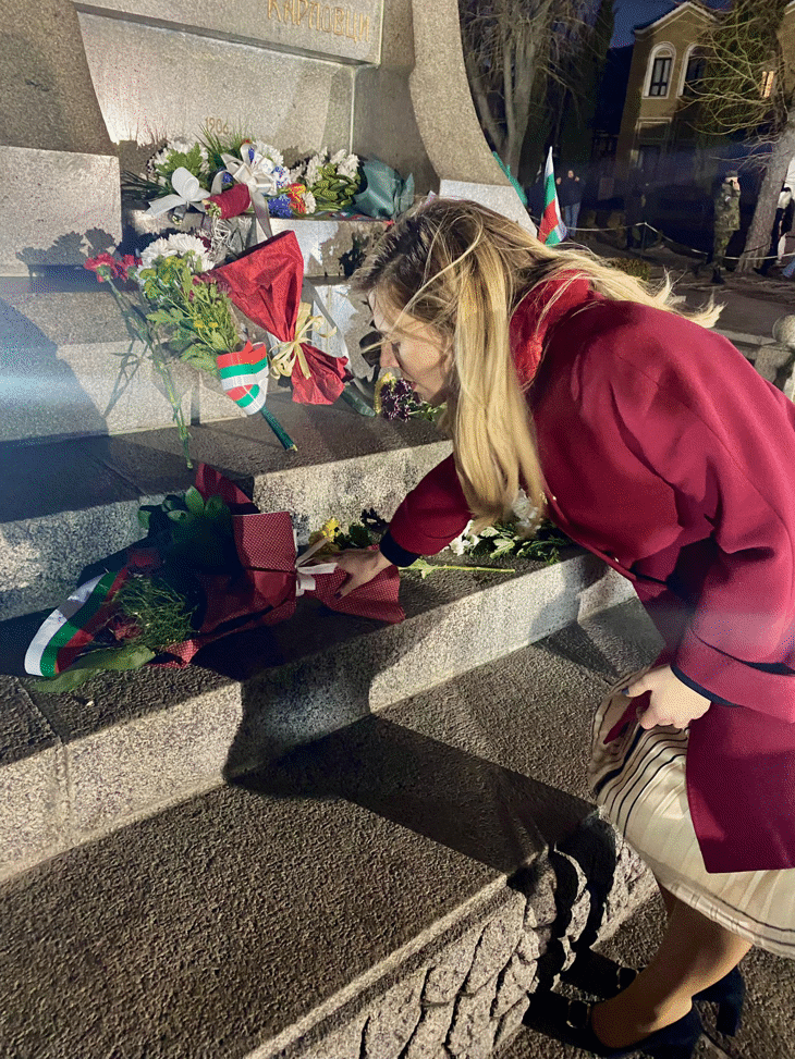 Заместник-министър Велислава Петрова участва във възпоменателно отбелязване на годишнината от гибелта на Васил Левски