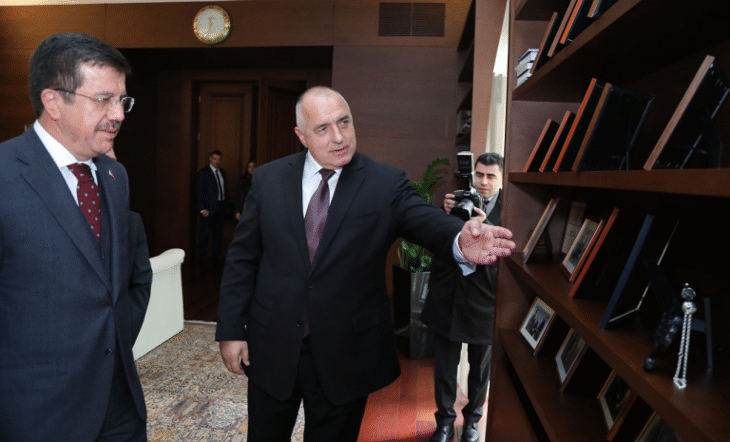 Премиерът Бойко Борисов разговаря с турския министър на икономиката Нихат Зейбекчи