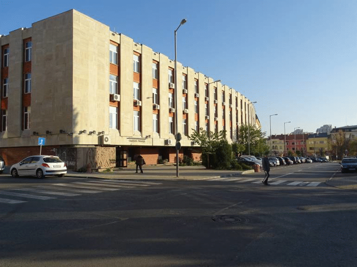 Наложиха условно наказание на мъж от гр.Сливен, организирал предлагането и даването на друго лице на пари, с цел да го склони да упражни изборното си право