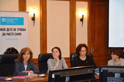 Зам.-министър Димитрова: Семействата трябва да бъдат подкрепяни да реинтегрират младежите, напуснали обществена формална грижа