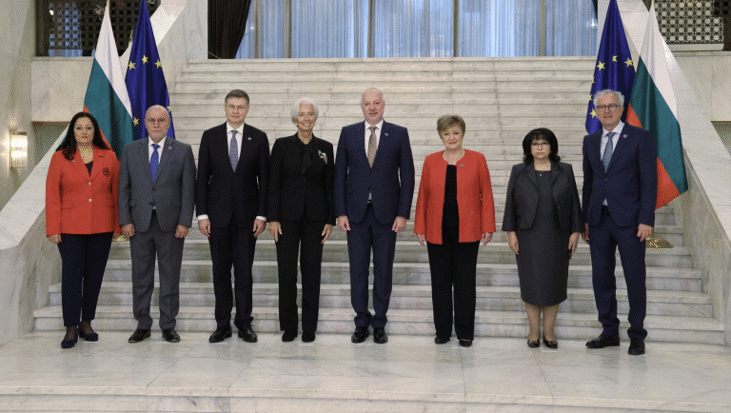 Премиерът Желязков: Еврото е стратегически избор за България