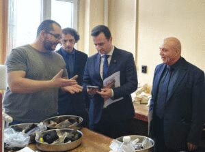 Посещение на министъра на енергетиката в Геологическия институт на БАН