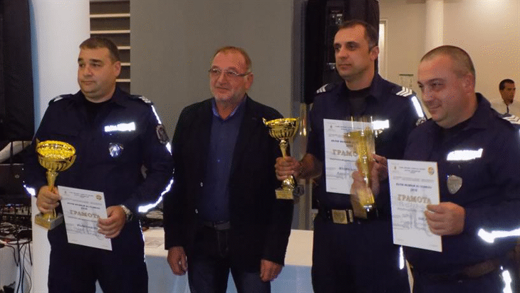 Румен Евтимов и Васил Бакалски са тазгодишните победители в конкурса „Пътен полицай на годината“