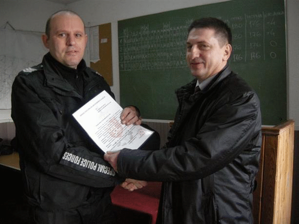 Главен комисар Христо Терзийски връчи поздравителни адреси на служители на Зоналните жандармерийски управления в Монтана и Плевен