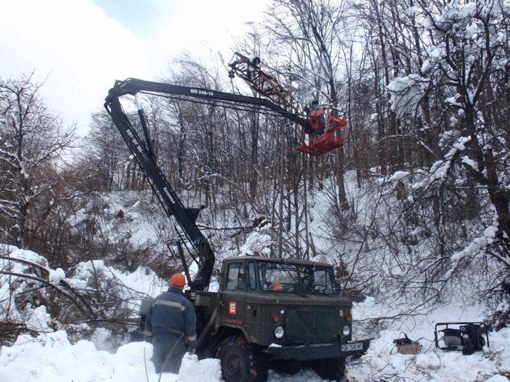17.00 ч. Възстановено е електрозахранването на близо 12 000 клиенти на ЧЕЗ