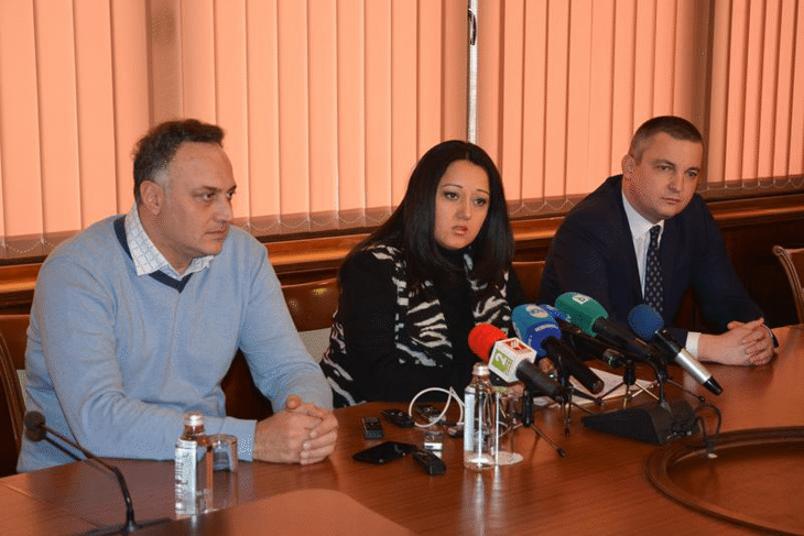 Лиляна Павлова: Магистрала „Хемус“ е приоритет и осигурихме възможност за едновременно строителство на два участъка от нея