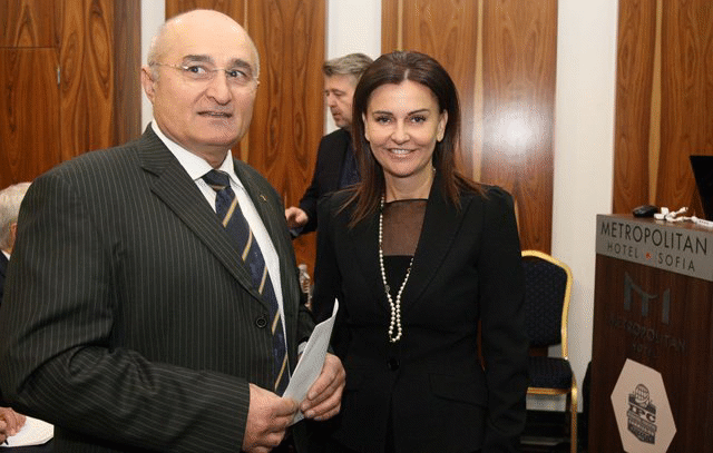 Зам.-министър Ваня Колева откри пленарната сесия на Международната комисия по парашутизъм към FAI в София