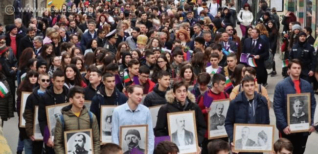 Да бъде приет Закон за старите столици, призова вицепрезидентът във Велико Търново