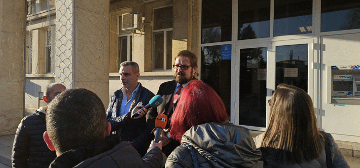 При операция под надзора на Окръжна прокуратура-Варна е разкрита група, занимавала се със съставяне на неистински официални документи и използване на данни от чужди платежни инструменти, обвиняеми са трима мъже