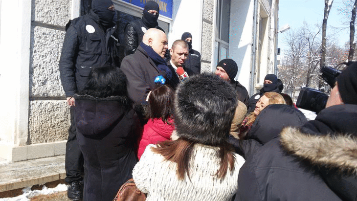 Специализираната прокуратура, Комисията за противодействие на корупцията и МВР проведоха мащабна акция в Перник