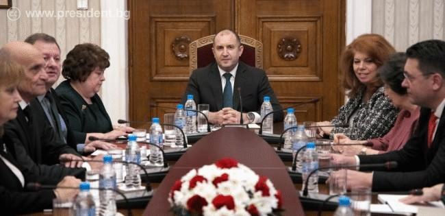 Президентът Радев: При дебата за промени в Конституцията решенията трябва да вземаме сами