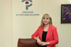 Кампанията „Синьо лято“ на Омбудсмана тръгва в 12 града от днес