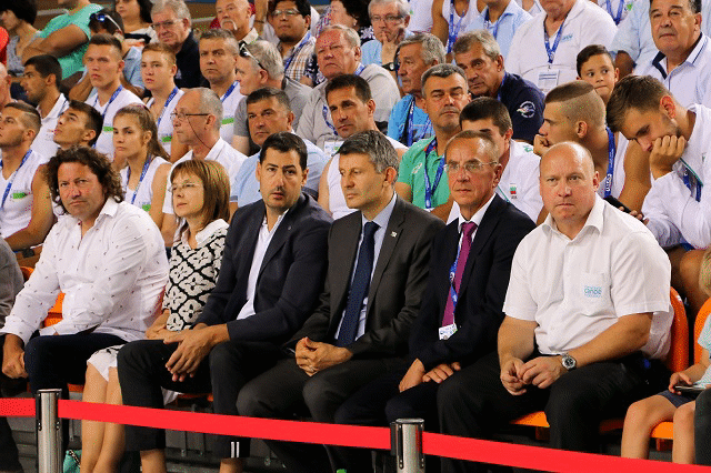 Заместник-министър Ваня Колева участва в откриването на Световното първенство по кану-каяк