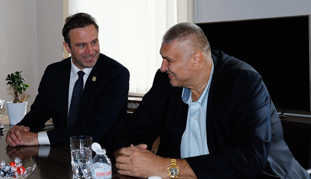 Министър Енчо Керязов се срещна с президента на CEV Роко Сикирич