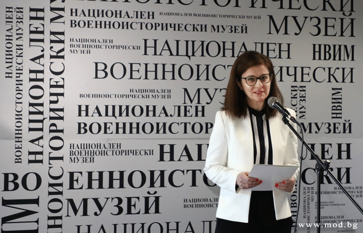 Заместник-министърът на отбраната Теодора Генчовска откри най-новата изложба на Националния военноисторически музей „Българската армия. Началото“