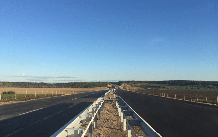 До 12 ч. в събота ще бъде ограничено движението по АМ „Марица“ - от връзката й с АМ „Тракия“ до п. в. „Димитровград“, поради калибриране на дилатационните фуги и лагери на моста над река Марица