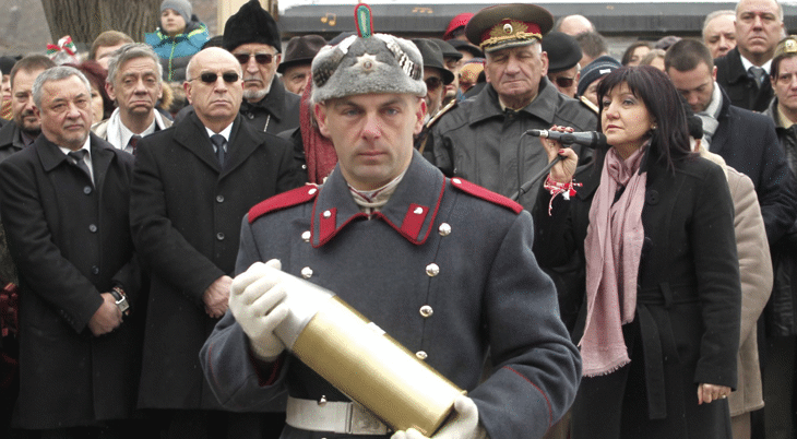 Председателят на Народното събрание Цвета Караянчева участва в откриването на паметника на полковник Борис Дрангов в парка на Военната академия „Г. С. Раковски”