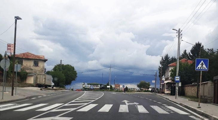 Предстои монтаж на светофар на първокласния път I-4  Велико Търново-Търговище в чертите на с. Шереметя