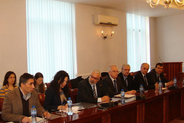 Министър Илко Семерджиев: „Пръстовият автентификатор може да блокира извънболничната помощ“