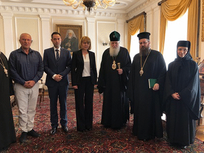 Кметът на София Йорданка Фандъкова и Негово Светейшество патриархът на Българската православна църква Неофит обсъдиха възможността за изграждане на училища на църковни имоти