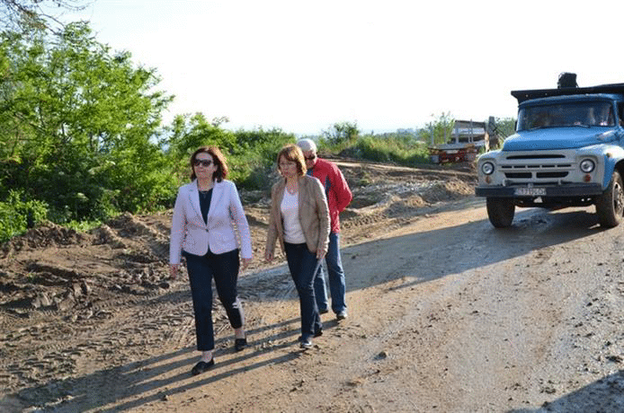 Благодарение на бързите действия на пожарникарите и общината са предотвратени по-сериозни поражения