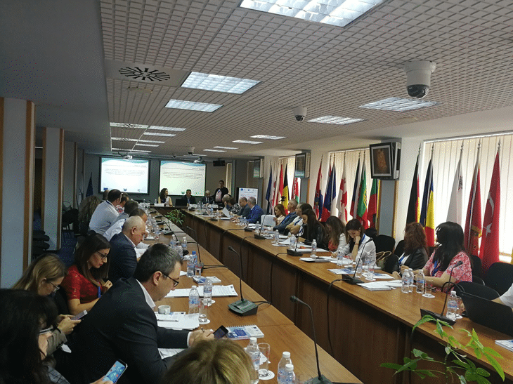 Цветан Мадански: Крайната цел е преминаване на митниците към работа изцяло в електронна среда, в която не се използват документи на хартиен носител