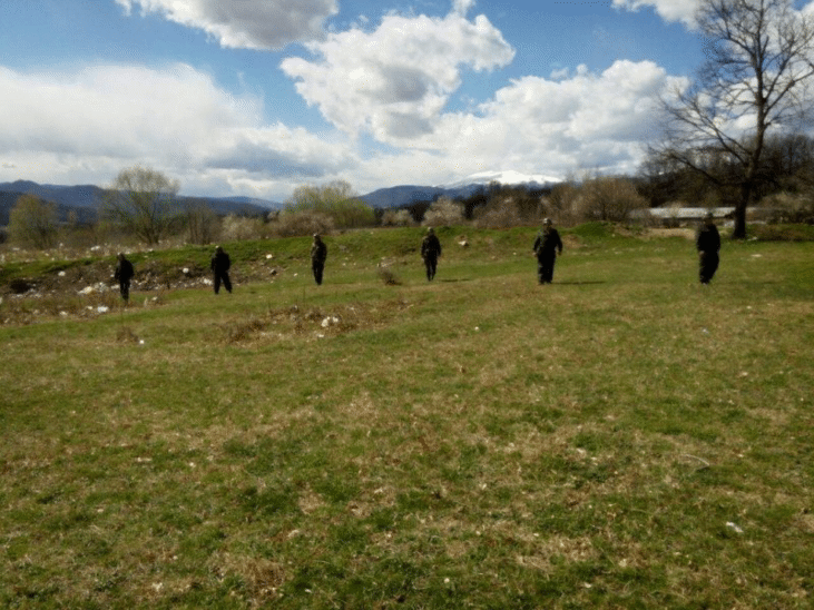 Военнослужещи откриха 68 броя боеприпаси при почистването на района на взривения склад в село Иганово