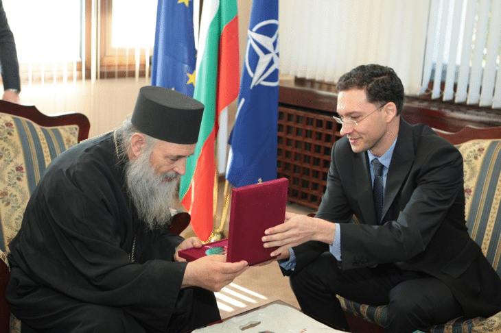 Среща на министър Митов с игумена на Зографския манастир