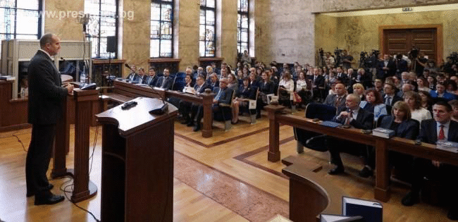 Румен Радев: Гражданите трябва да приемат Конституционния съд като достъпна опора за отстояване на правата им