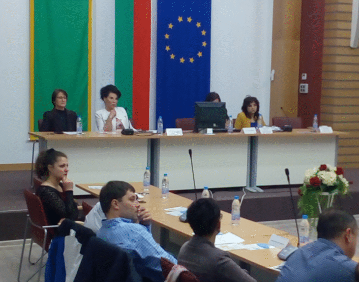 Зам.-министър Петрова обсъди демографската картина и пазара на труда на срещи в Габровска област