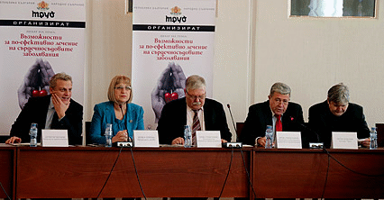Цецка Цачева: Високата смъртност от сърдечносъдови заболявания може да се намали само с активна профилактика, с адекватно лечение и с общите усилия на всеки един от нас