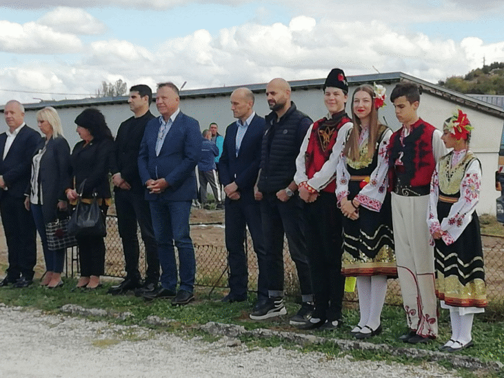 Първа копка на модерен футболен терен в Пещера с подкрепата на БФС
