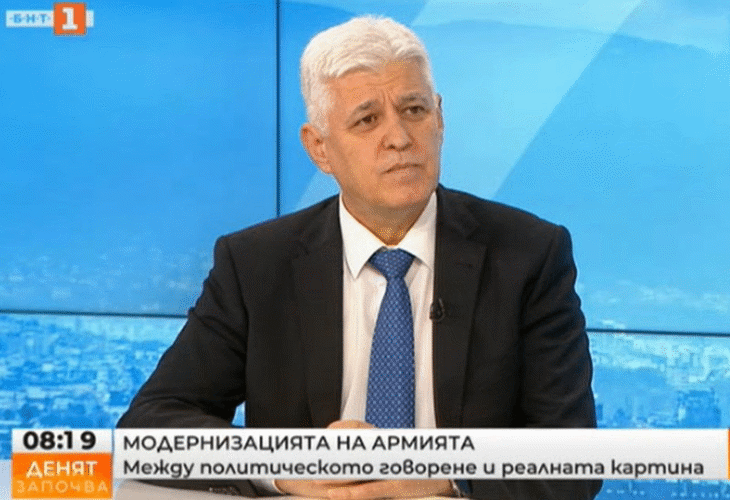 Министърът на отбраната Димитър Стоянов: Ще увеличим броя на военнослужещите, които участват в охраната на държавната граница